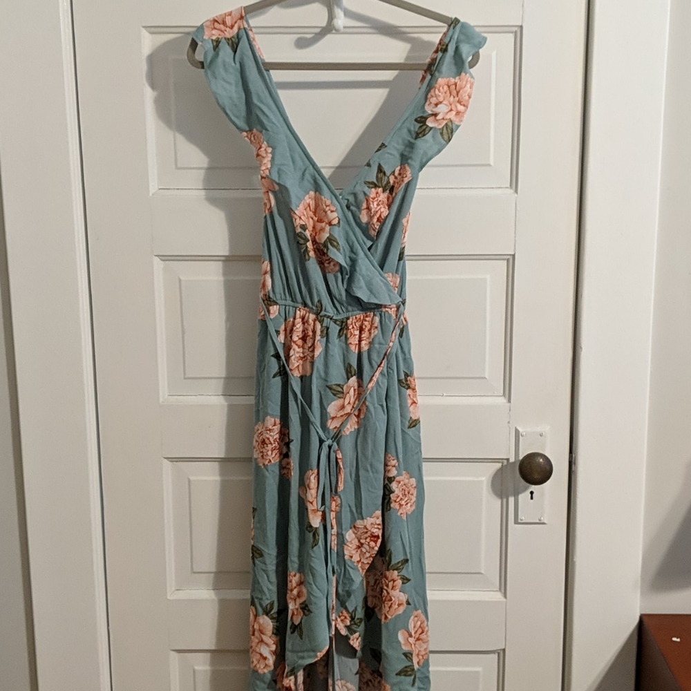 Beautiful Floral Maxi high low dress sz L